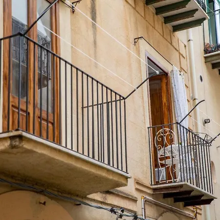 La Maison De La Cefalù